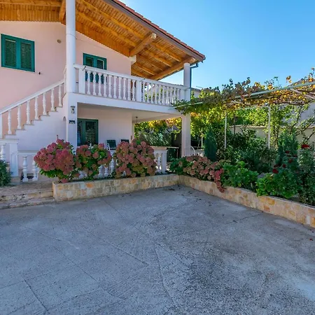 House Lucija *