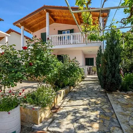 House Lucija Tatil Evi Rogoznica (Sibenik-Knin)