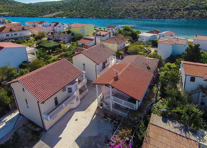 House Lucija Tatil Evi Rogoznica (Sibenik-Knin)