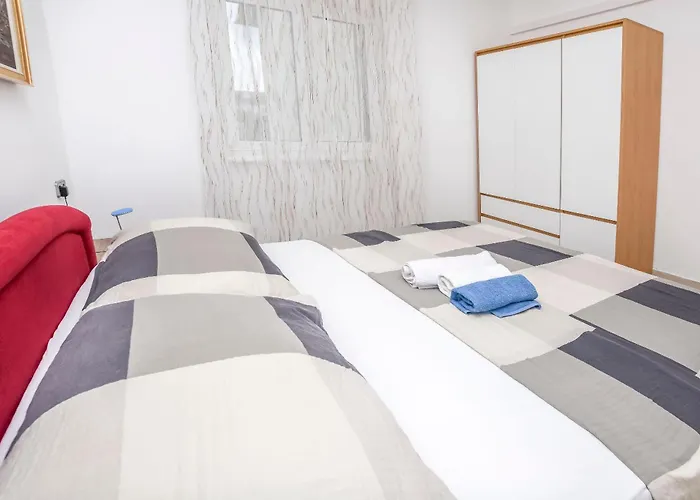 House Lucija Rogoznica (Sibenik-Knin)