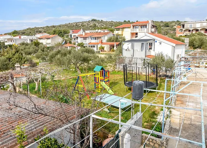 House Lucija Tatil Evi *